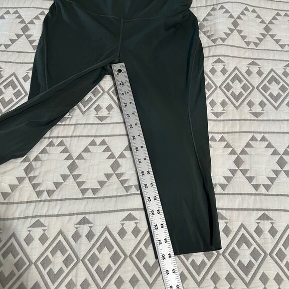 Lululemon leggings size 8 - Picture 5 of 6